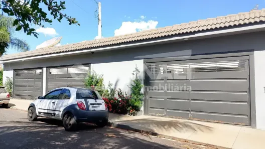 Imóvel Comercial com 4 Quartos à venda, 289m² no Vila Ferroviária, Araraquara