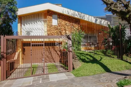 Casa com 3 Quartos à venda, 266m² no Jardim Sabará, Porto Alegre
