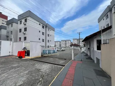 Apartamento com 2 Quartos para alugar, 41m² no Jardim Janaína, Biguaçu