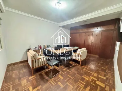 Casa com 4 Quartos para alugar, 225m² no Vigilato Pereira, Uberlândia