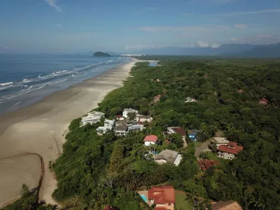 Casa de Condomínio com 4 Quartos para alugar, 200m² no Guaratuba, Bertioga