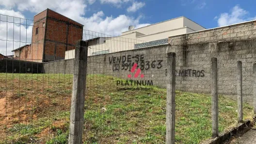 Lote/Terreno à venda, 300m² no Residencial Estoril, Taubaté