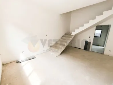 Sobrado com 2 Quartos à venda, 75m² no Cidade Jardim, Caraguatatuba