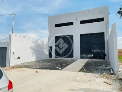 Galpão/Depósito/Armazém à venda, 220m² no Jardim Holanda, Uberlândia