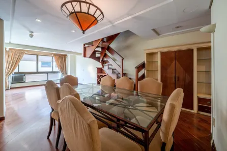 Apartamento com 3 Quartos para alugar, 210m² no Petrópolis, Porto Alegre