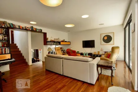 Casa com 3 Quartos à venda, 250m² no Vila Romana, São Paulo