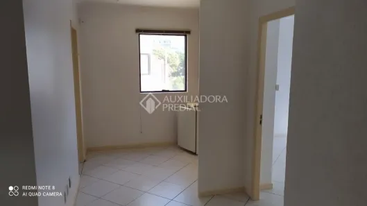Sala Comercial à venda, 35m² no Petrópolis, Porto Alegre