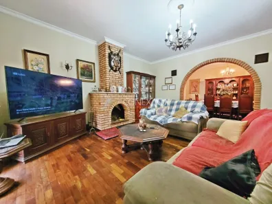 Casa com 6 Quartos à venda, 236m² no Parque São Quirino, Campinas