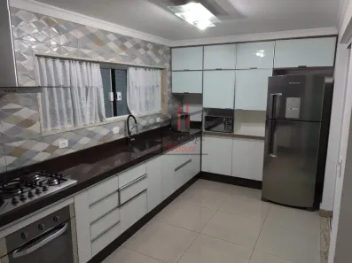 Sobrado com 3 Quartos à venda, 223m² no Vila Carrão, São Paulo