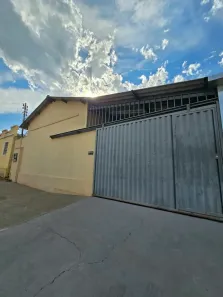 Casa com 3 Quartos para alugar, 100m² no Maracanã, Anápolis