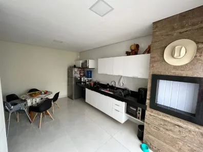 Casa com 3 Quartos para alugar, 150m² no Água Branca, Piracicaba