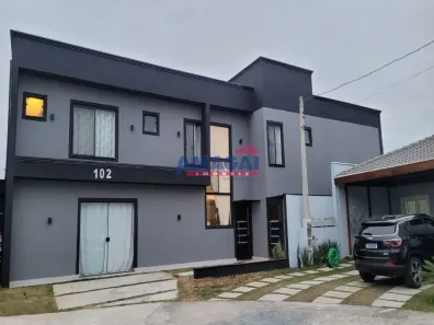 Casa de Condomínio com 3 Quartos à venda, 250m² no Jardim Jacinto, Jacareí