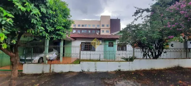 Casa com 2 Quartos à venda, 130m² no Centro, Toledo
