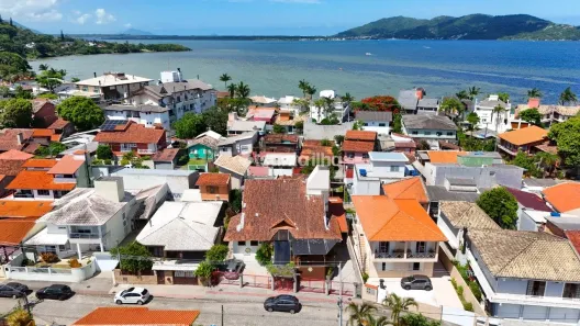 Imóvel Comercial com 4 Quartos à venda, 433m² no Lagoa da Conceição, Florianópolis
