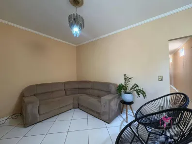 Casa com 2 Quartos à venda, 130m² no Cidade Jardim, Leme