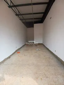 Ponto Comercial para alugar, 26m² no Morada da Colina, Uberlândia
