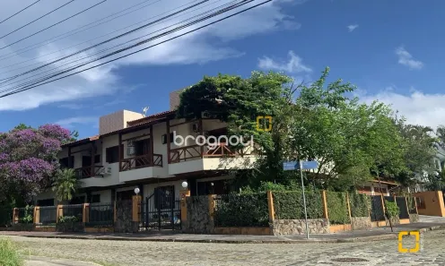 Casa com 5 Quartos à venda, 900m² no Itacorubi, Florianópolis