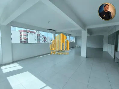 Sala Comercial para alugar, 133m² no Coloninha, Florianópolis