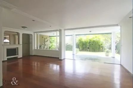 Casa de Condomínio com 4 Quartos à venda, 265m² no Parque do Morumbi, São Paulo
