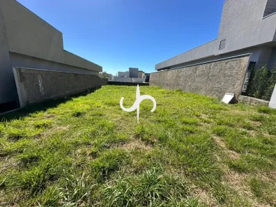 Lote/Terreno à venda, 360m² no Condomínio Residencial Grand Trianon, Anápolis