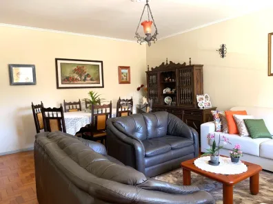 Casa com 6 Quartos à venda, 224m² no Vila Ipiranga, Porto Alegre
