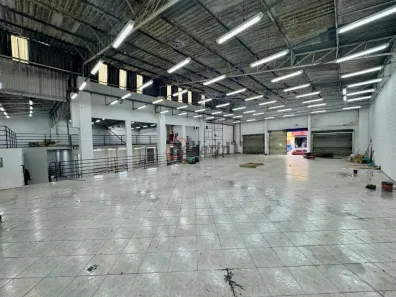 Prédio Comercial para alugar, 1111m² no Conceição, Diadema