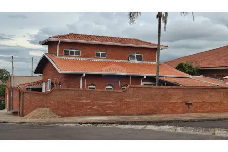Casa com 4 Quartos para alugar, 210m² no Jardim Paraíso, Botucatu
