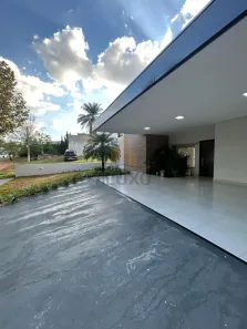 Casa de Condomínio com 3 Quartos à venda, 220m² no Centro, Piratininga