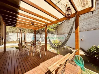 Casa de Condomínio com 3 Quartos à venda, 240m² no Previdenciários, Juiz de Fora