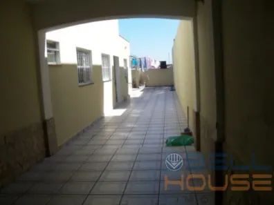 Sobrado com 4 Quartos à venda, 225m² no Vila Scarpelli, Santo André