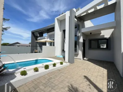 Casa com 3 Quartos à venda, 104m² no , Imbé