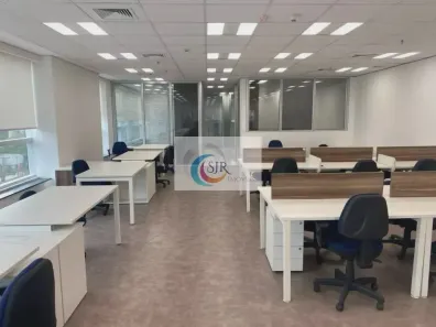 Sala Comercial para alugar, 263m² no Jardim das Acácias, São Paulo