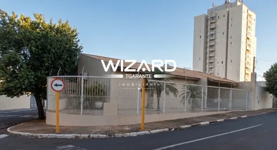 Casa com 3 Quartos à venda, 272m² no Vila Xavier (Vila Xavier), Araraquara