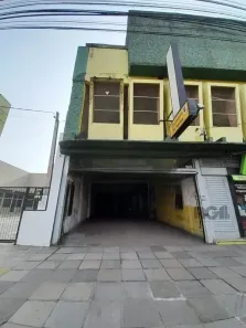 Galpão/Depósito/Armazém para alugar, 680m² no São Geraldo, Porto Alegre