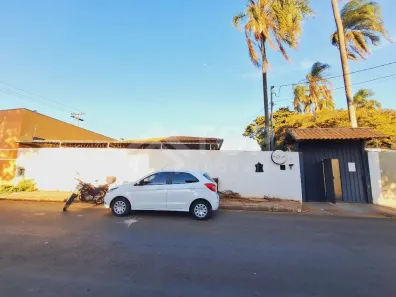 Fazenda/Sítio com 4 Quartos para alugar, 500m² no Jardim São João Batista, São Carlos