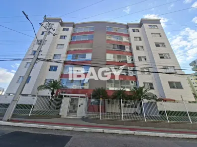 Apartamento com 3 Quartos para alugar, 101m² no Pagani, Palhoça