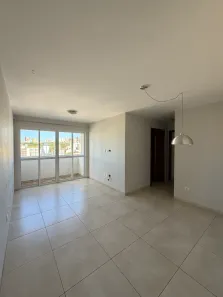 Apartamento com 2 Quartos para alugar, 68m² no Zona 07, Maringá