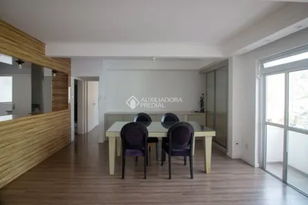 Apartamento com 2 Quartos à venda, 137m² no Centro, Florianópolis