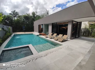 Sobrado com 5 Quartos à venda, 592m² no Riviera, Bertioga
