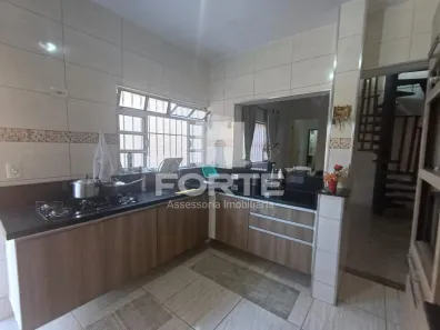 Casa com 3 Quartos à venda, 210m² no Vila Pomar, Mogi das Cruzes