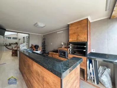 Casa com 4 Quartos à venda, 254m² no Caiçara, Praia Grande