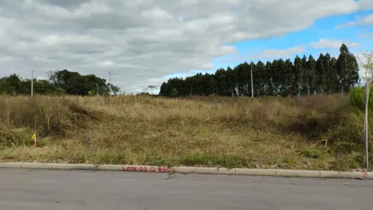 Lote/Terreno à venda, 305m² no Nossa Senhora das Graças, Caxias do Sul