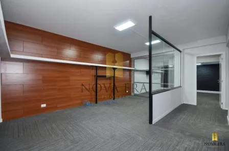 Sala Comercial com 5 Quartos para alugar, 200m² no Santa Felicidade, Curitiba