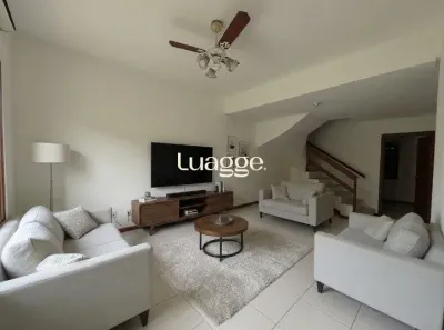 Casa de Condomínio com 3 Quartos para alugar, 117m² no Hípica, Porto Alegre