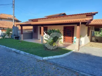 Casa de Condomínio com 3 Quartos à venda, 250m² no Badu, Niterói