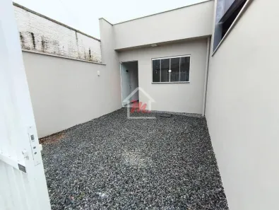 Casa com 2 Quartos para alugar, 56m² no Velha Central, Blumenau