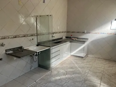Casa com 3 Quartos para alugar, 131m² no , Juatuba