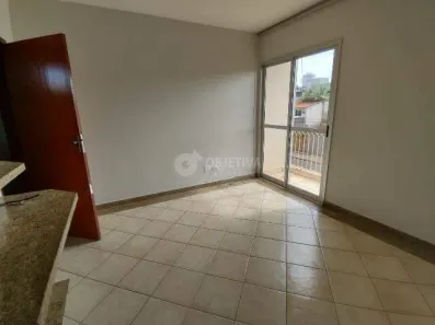 Apartamento com 1 Quarto para alugar, 40m² no Tabajaras, Uberlândia