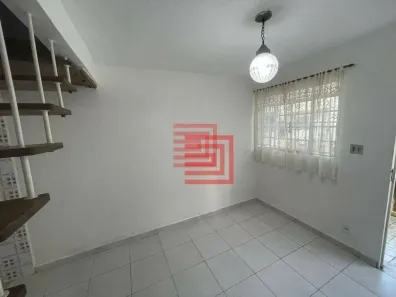 Sobrado com 2 Quartos à venda, 70m² no Jardim Itália, São Paulo