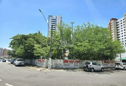 Lote/Terreno à venda, 818m² no Grageru, Aracaju
